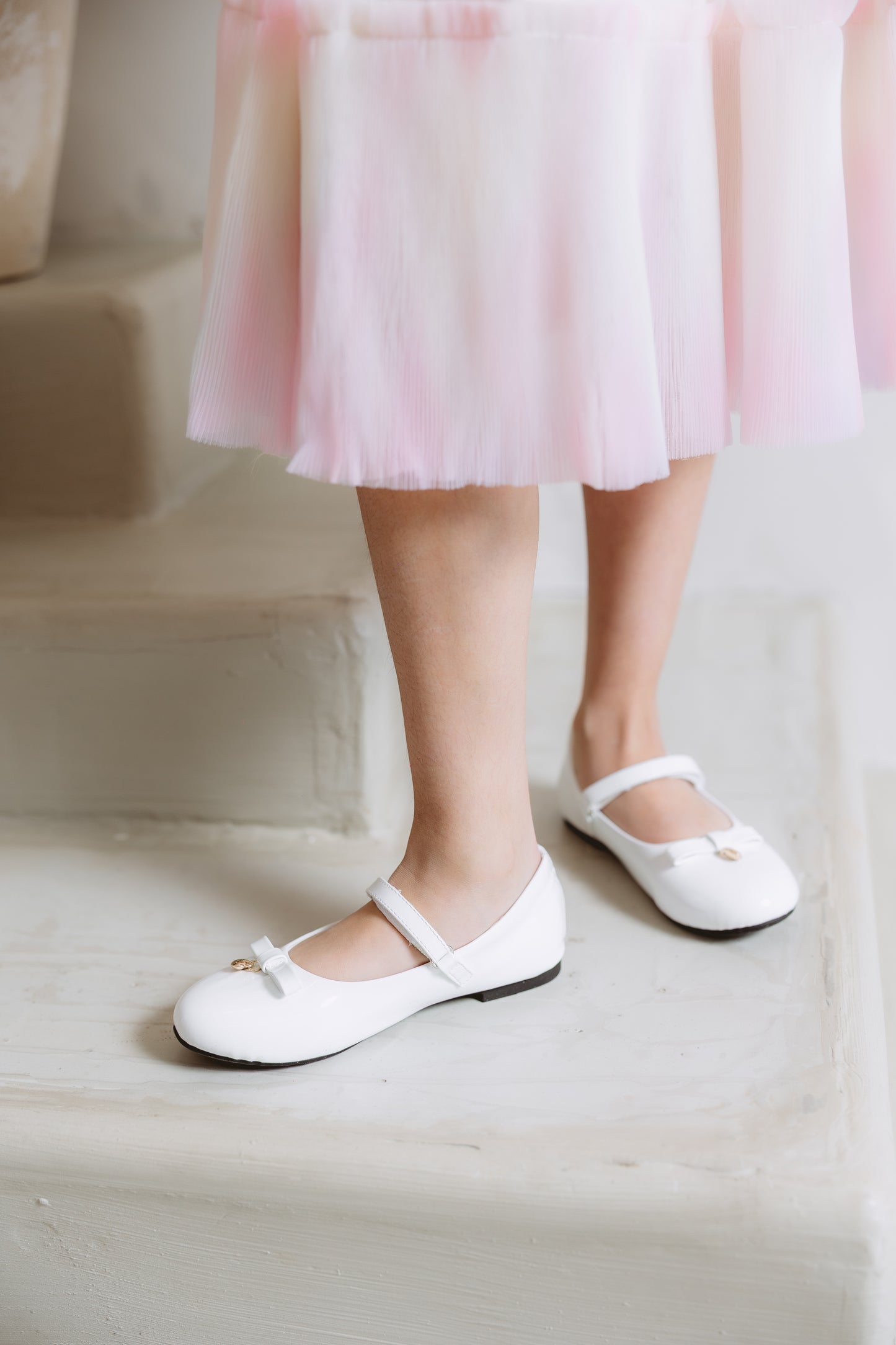 NEW!! Tina Mur white bow shoes
