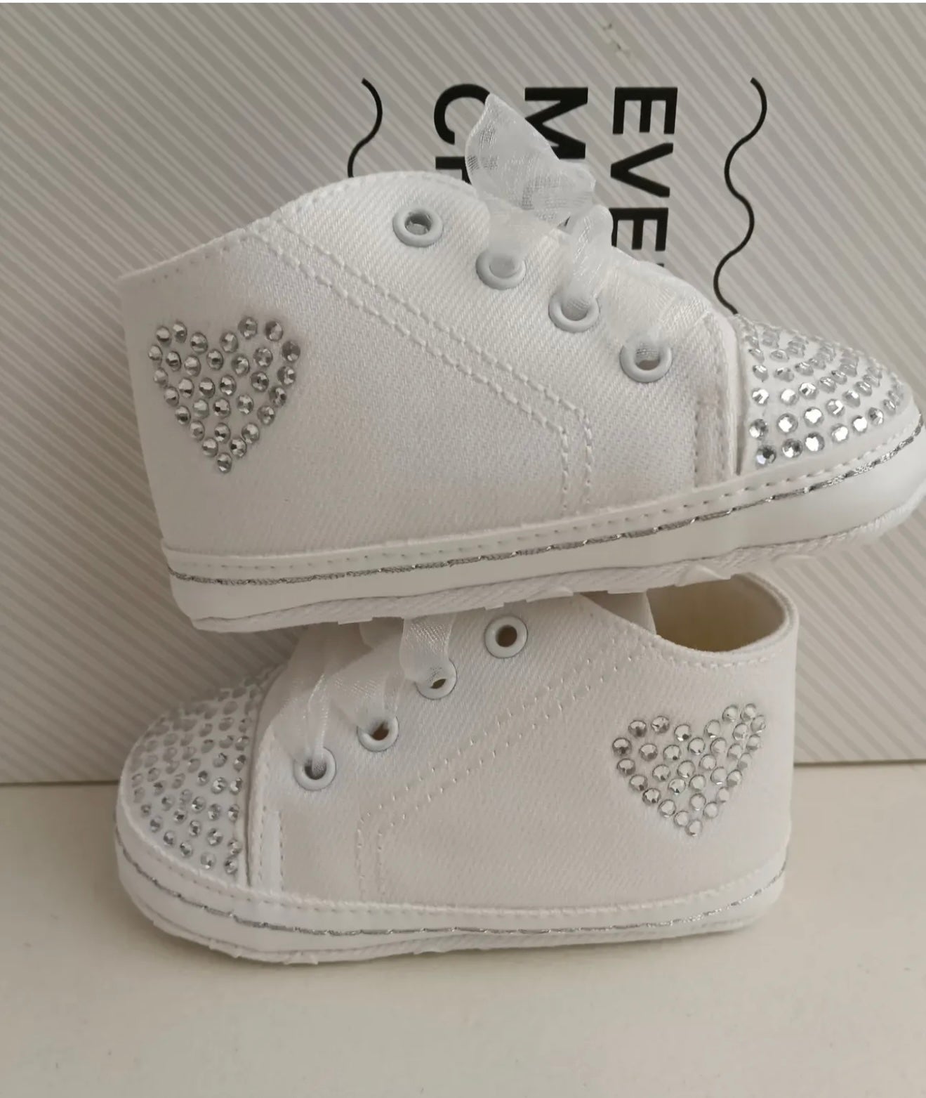 NEW!! EMC White baby girls Sparkle Heart Sneakers