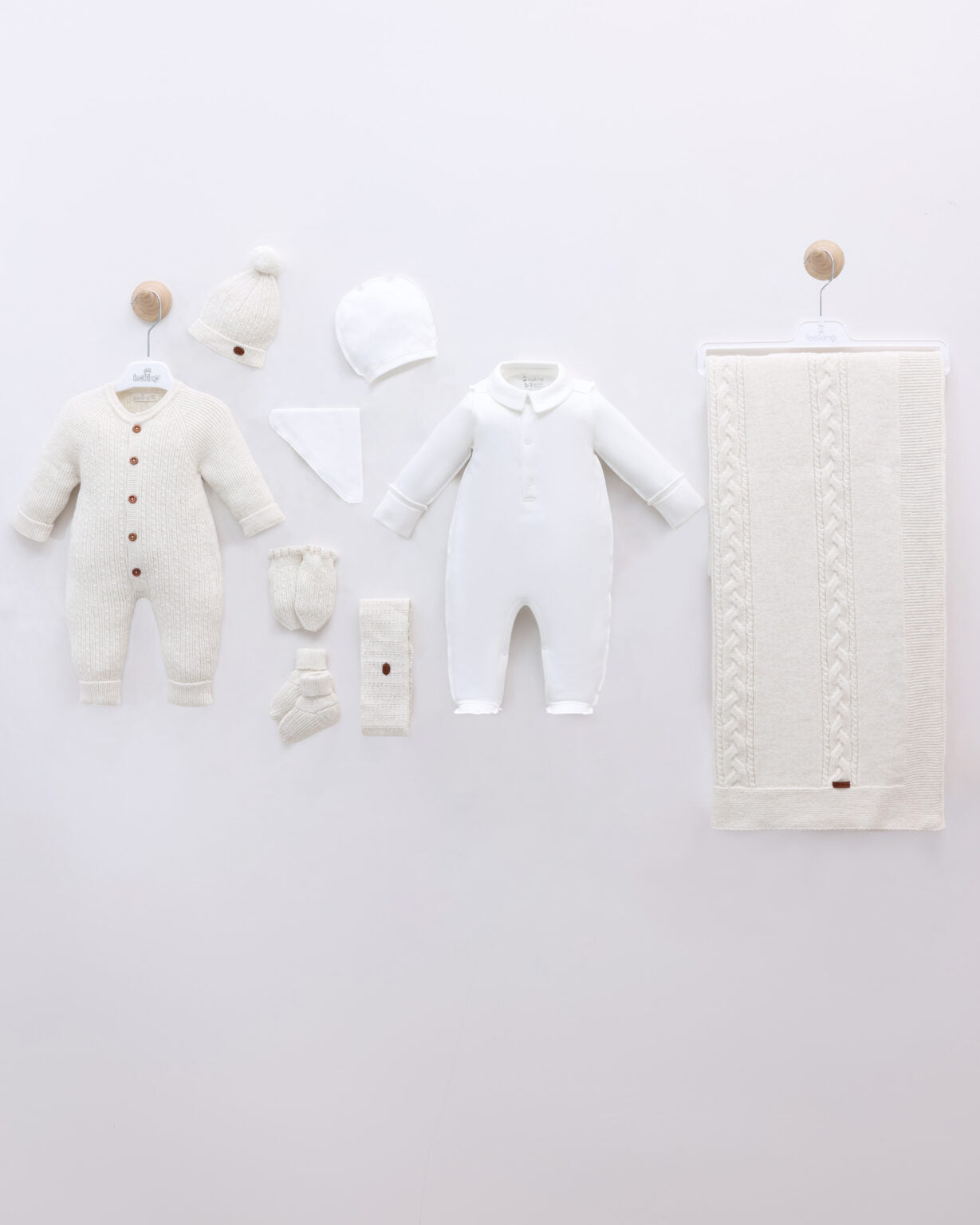 LeoKing 9-Piece Newborn Set - white