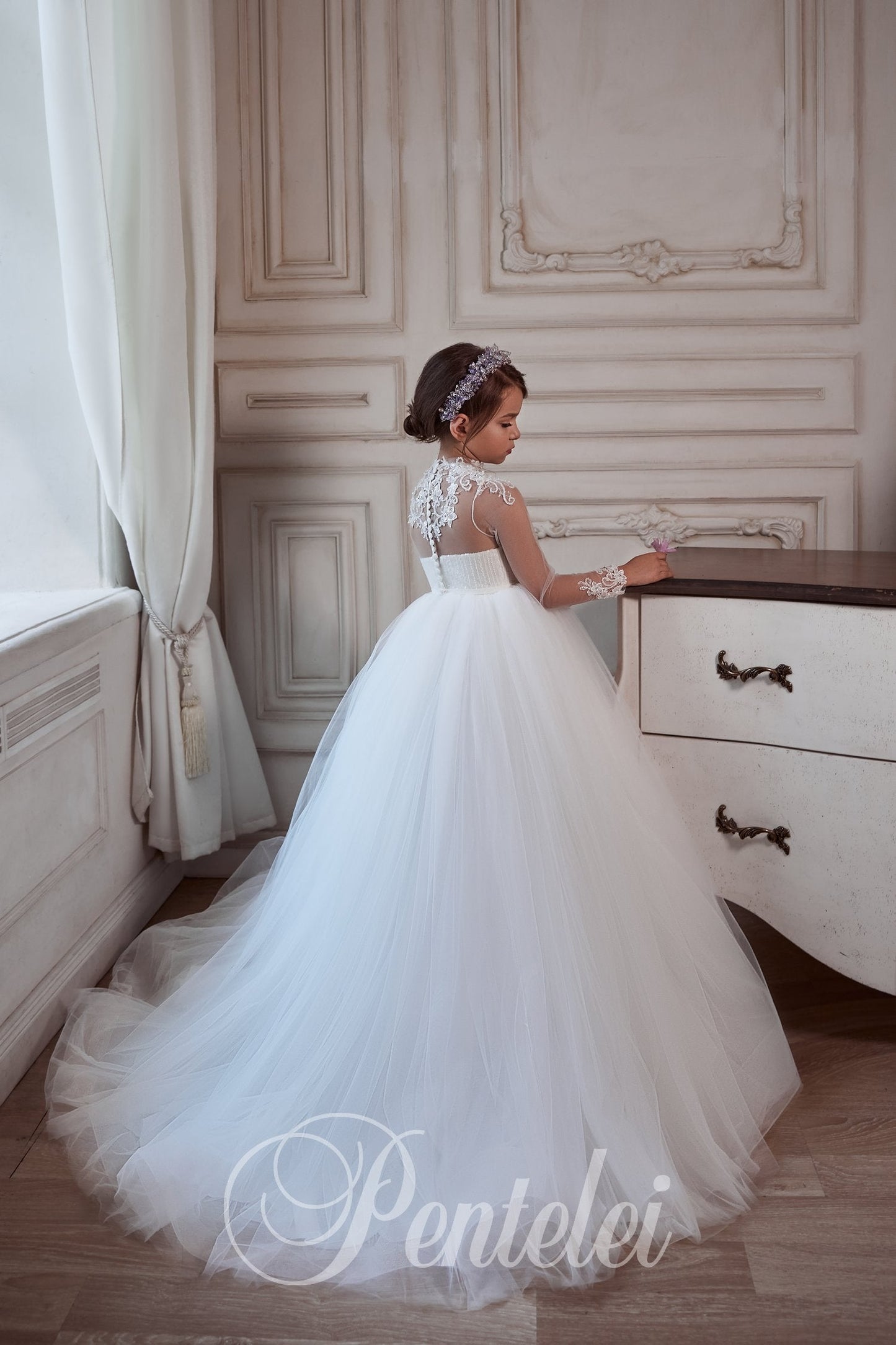 Alaiya Dress