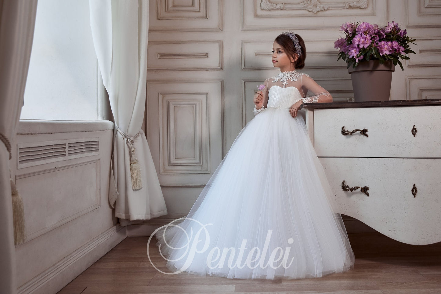 Alaiya Dress
