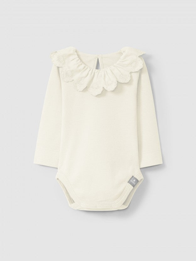 NEW!    Snug Bodysuit with ruffled collar English embroidery