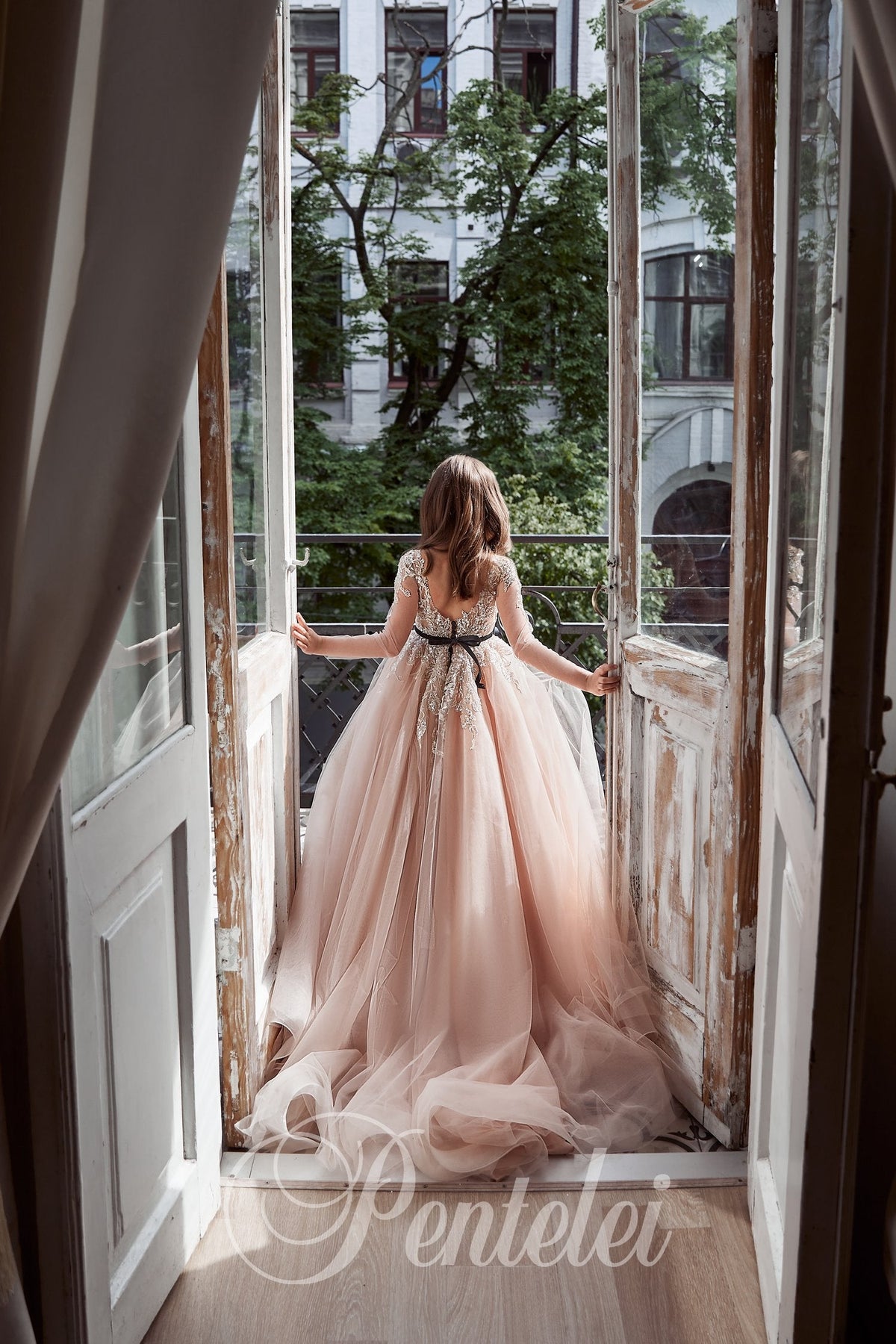 Della Dress