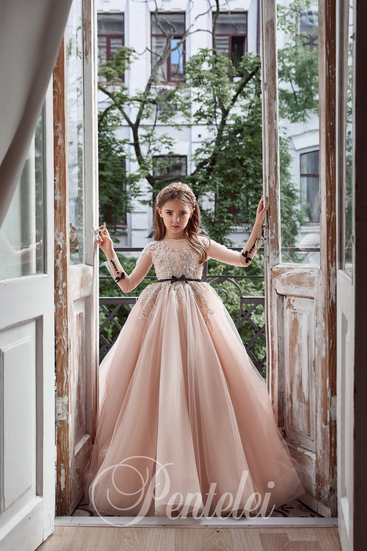 Della Dress